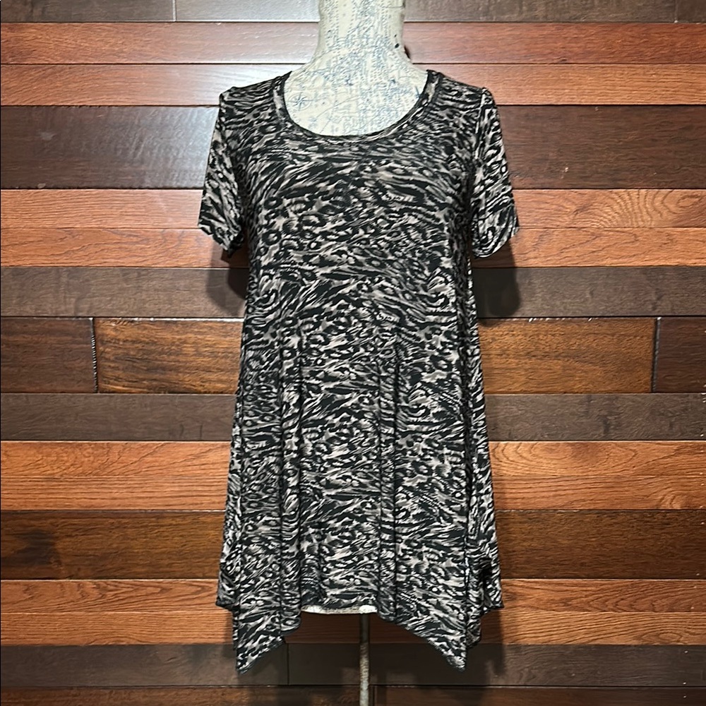 Isabella Rodriguez Black and Brown Asymmetrical Tunic